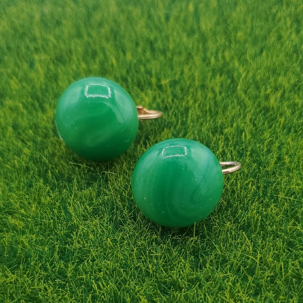 Green Jade Precious Stone  Clip On Earrings E1028